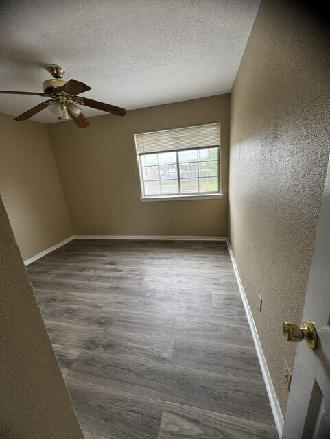 Building Photo - 8310 Wild Rose St