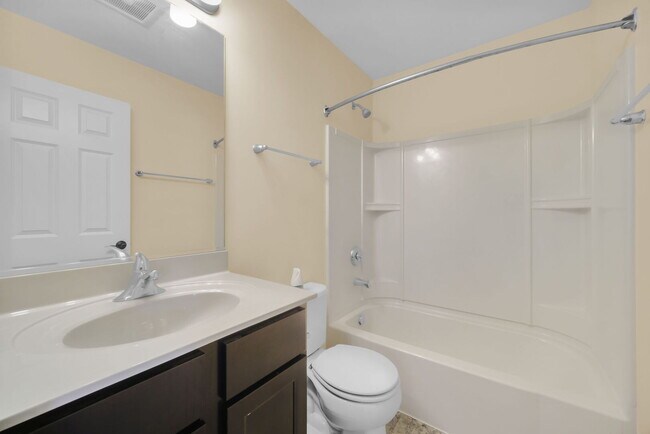 Building Photo - 1476 Manning Ave