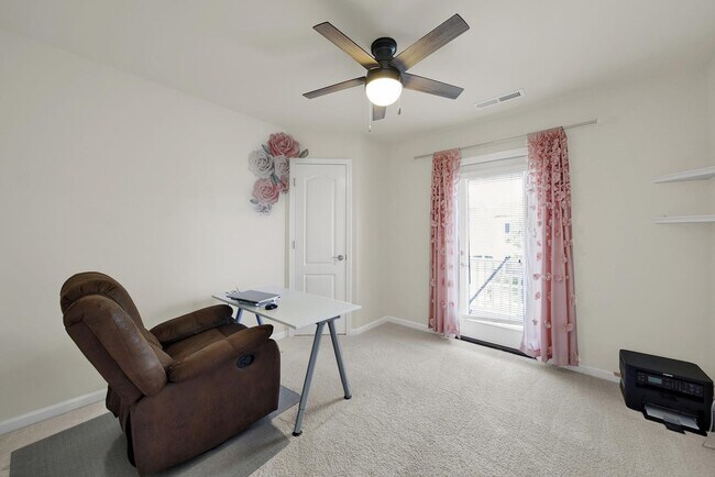 Building Photo - Charming 5 Bed 2.5 Bath home in Fort Mill!