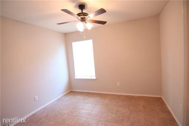 Building Photo - 2 br, 1 bath House - 1413 Pine Lane