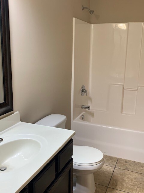 Building Photo - 621 Top Notch Ln