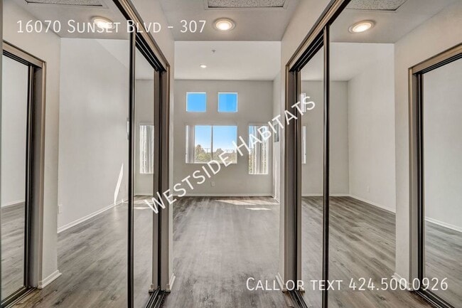 Building Photo - 16070 Sunset Blvd