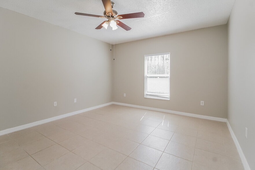 Building Photo - 1005 Dudley Dr