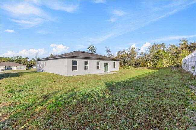 Building Photo - 265 Marion Oaks Manor