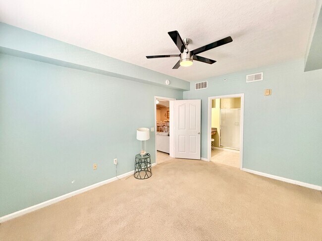 Building Photo - 12960 Positano Cir