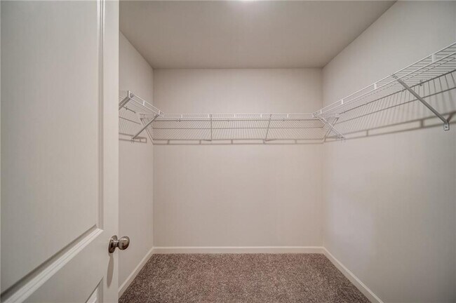 Building Photo - 300 Coverly Ct