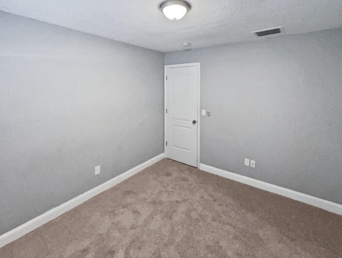 Building Photo - 409 Coconut Ave E