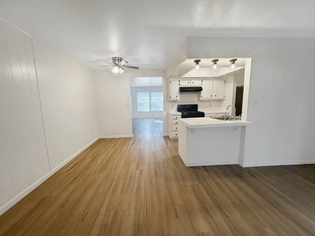 Building Photo - 3251 Mill Springs Dr