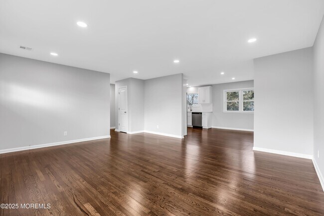 Building Photo - 1230 Dove St