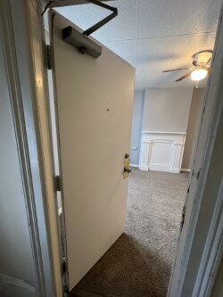 Building Photo - 6 Van Buren St