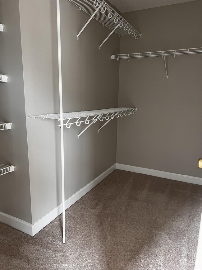 Building Photo - 708 Tattnall Dr