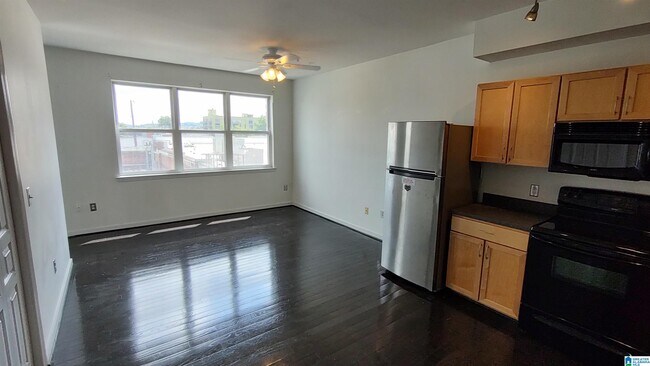 Building Photo - 2020 5th Ave S