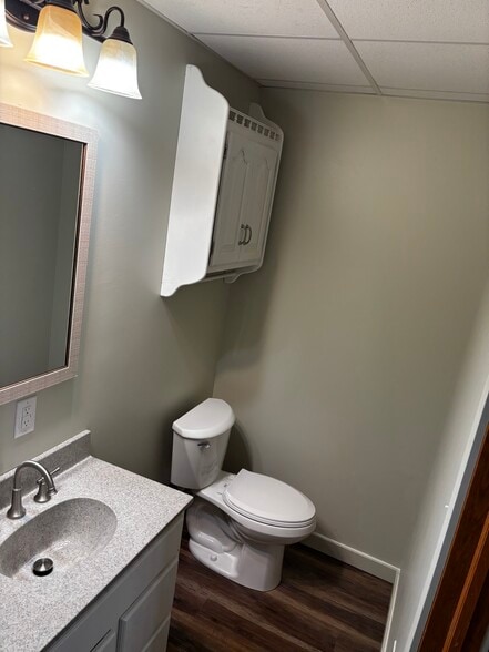 Building Photo - 545 N Broadway St