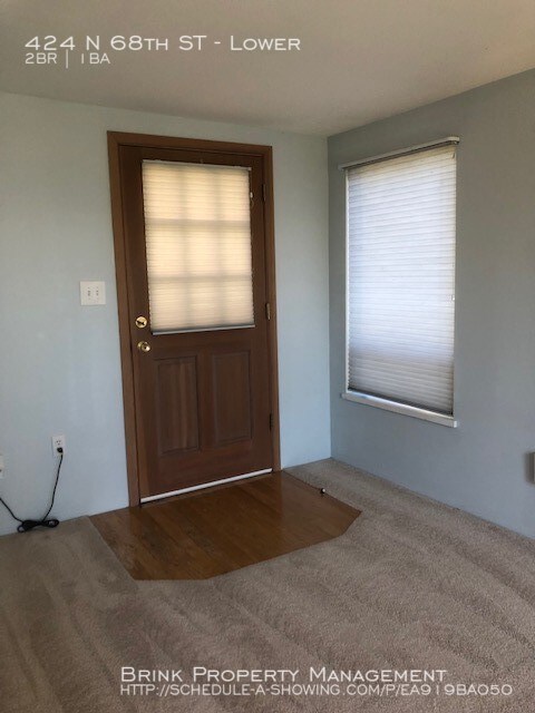 Building Photo - 424 N 68th St