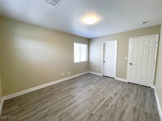 Building Photo - 8050 Villa Avada Ct