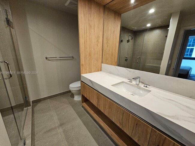 Building Photo - 11 NE 6th St