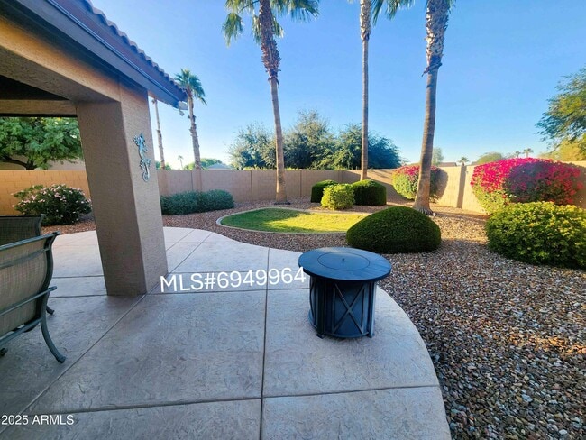 Building Photo - 14750 W Avalon Dr