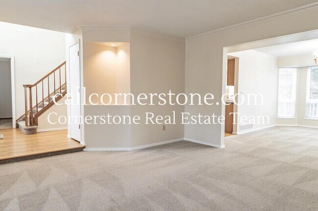 Building Photo - 630 Fernglen Ct