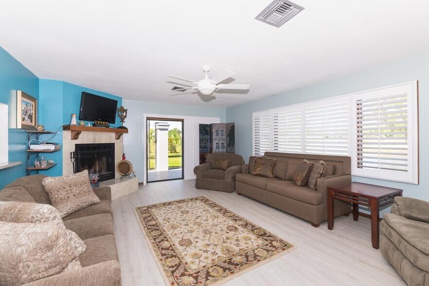 Building Photo - 3001 Conifer Dr