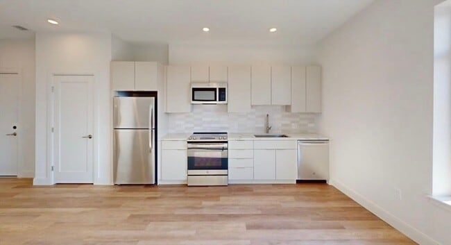 Building Photo - 959 Dorchester Ave