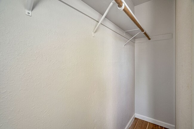 Building Photo - 2 Story Townhome