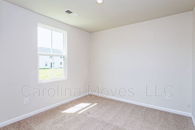 Building Photo - 303 Maplestead Farms Ct