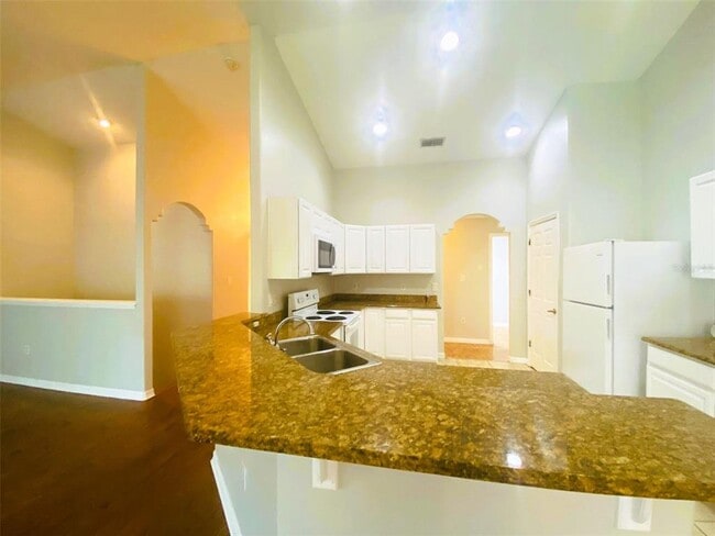 Building Photo - 423 Disston Ave