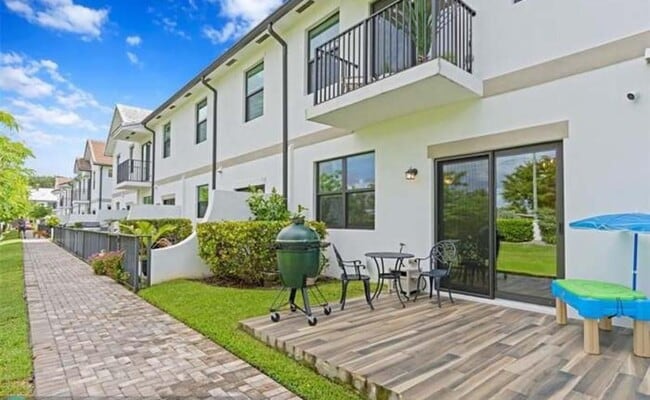 Building Photo - 4507 E Aqua Bella Ln