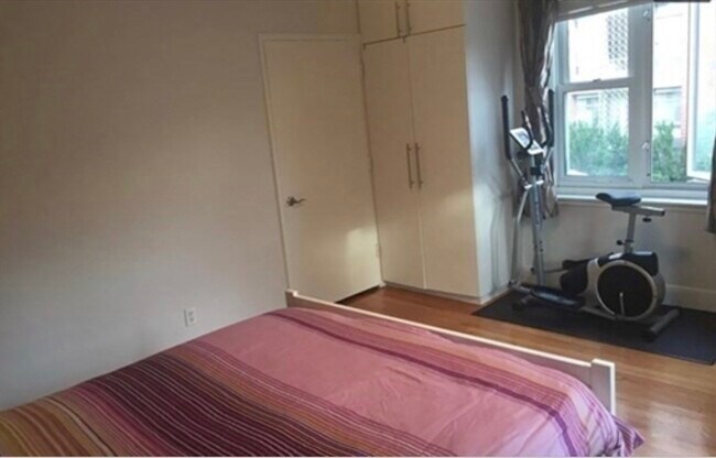 Building Photo - 136 Boylston St