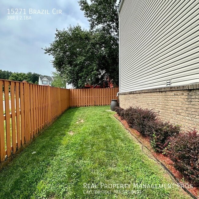 Building Photo - 15271 Brazil Cir