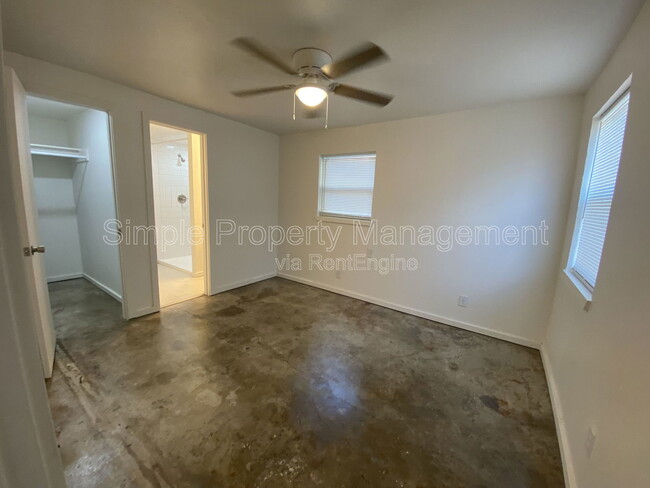 Building Photo - 3018 NW 19th St