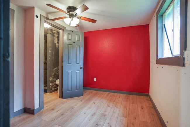 Building Photo - 5313 Firnat St