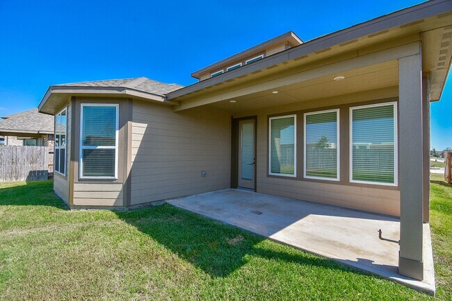 Building Photo - 2008 Harrow Oak Ln