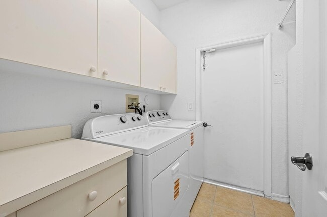 Building Photo - 19389 SW 64th St