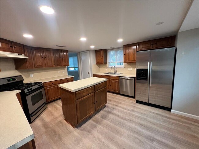 Building Photo - 7704 Palacios Dr