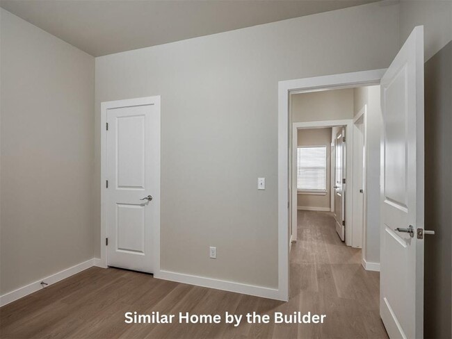 Building Photo - 122 Sterling Dr