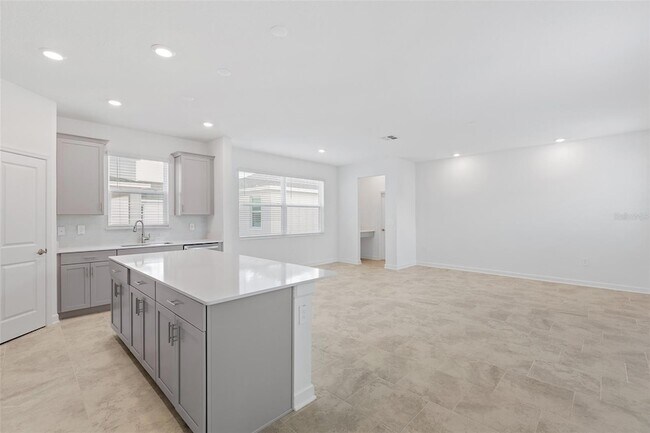 Building Photo - 3039 Addison Blvd