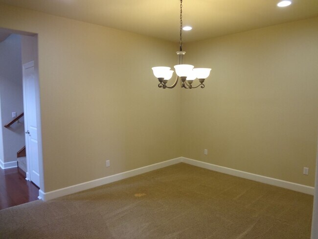 Building Photo - COMING SOON! Beautiful 5 bedroom Home in Lincoln Crossing Village!