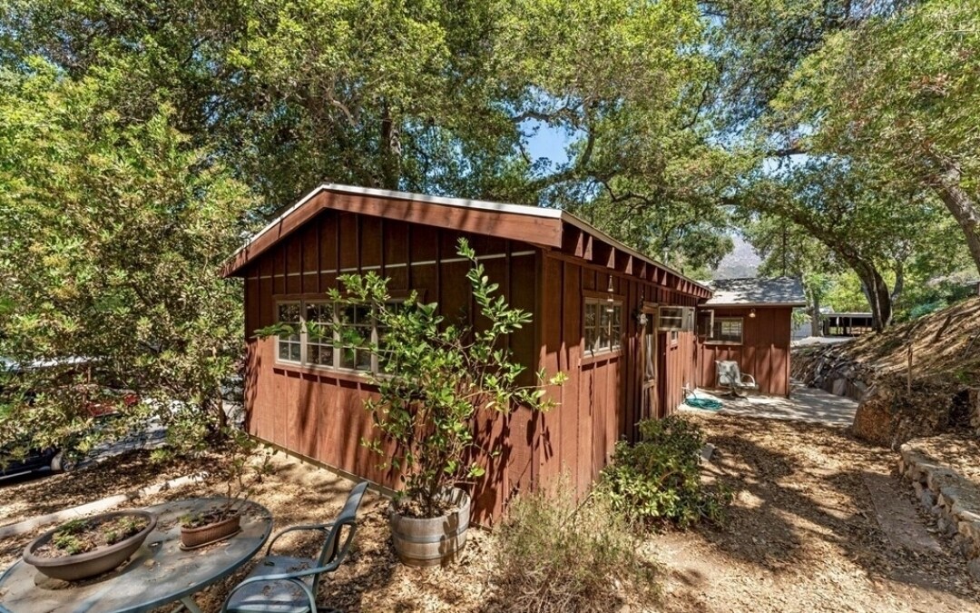 Building Photo - 9710 Mistletoe Rd