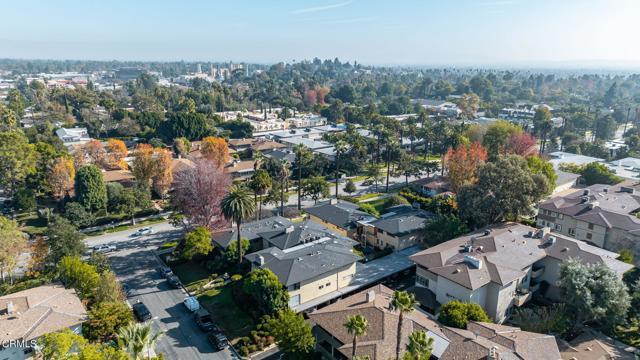 Building Photo - 945 S Orange Grove Blvd