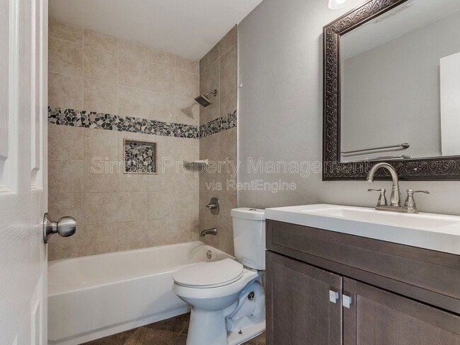 Building Photo - 921 Harrison St