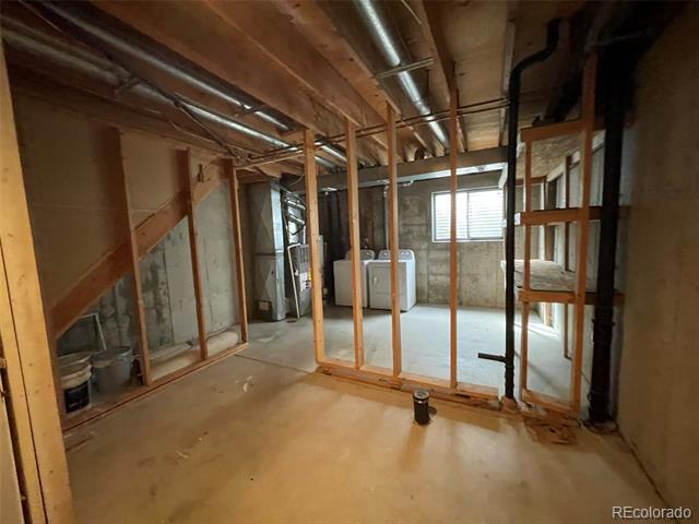 Building Photo - 4250 S Mobile Cir