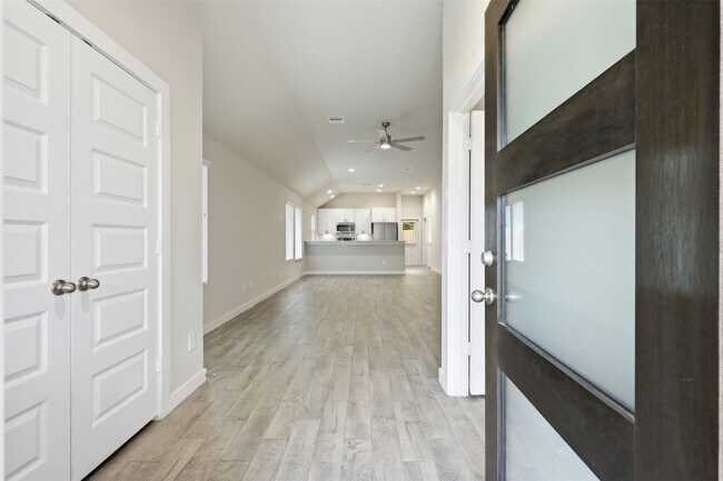 Building Photo - 2742 Oakleaf Ash Ln