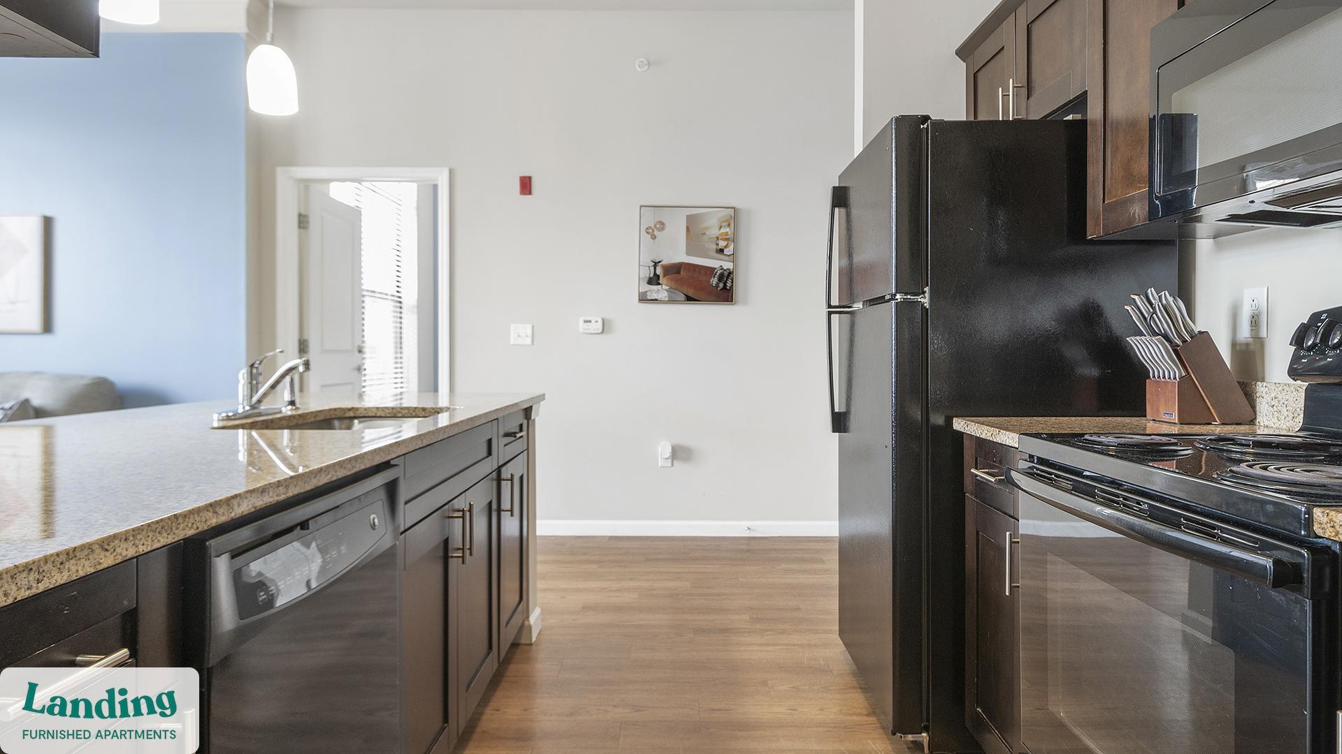 Building Photo - 4050 W Pine Blvd