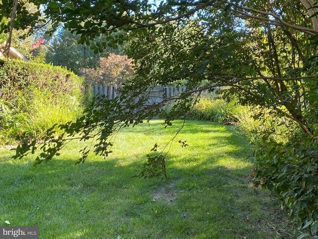 Building Photo - 6502 Sunny Hill Ct