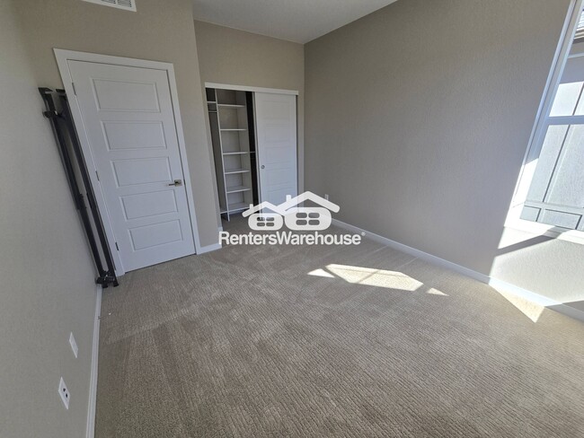 Building Photo - 9065 Southurst St