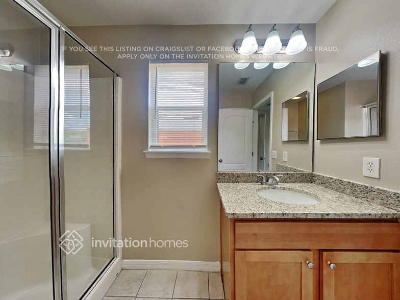 Building Photo - 576 Sandy Ridge Dr