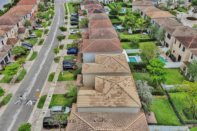 Building Photo - 760 NE 193rd Terrace