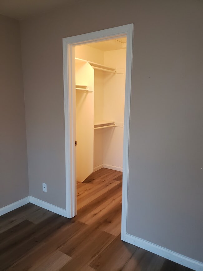 Building Photo - 3857 Lexar Dr