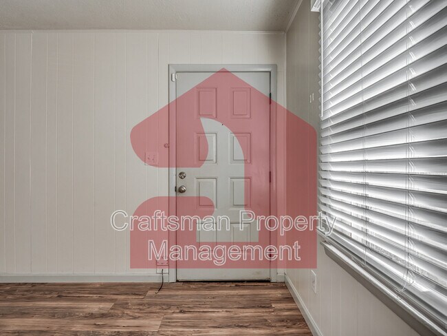 Building Photo - 3225 NW 33rd St